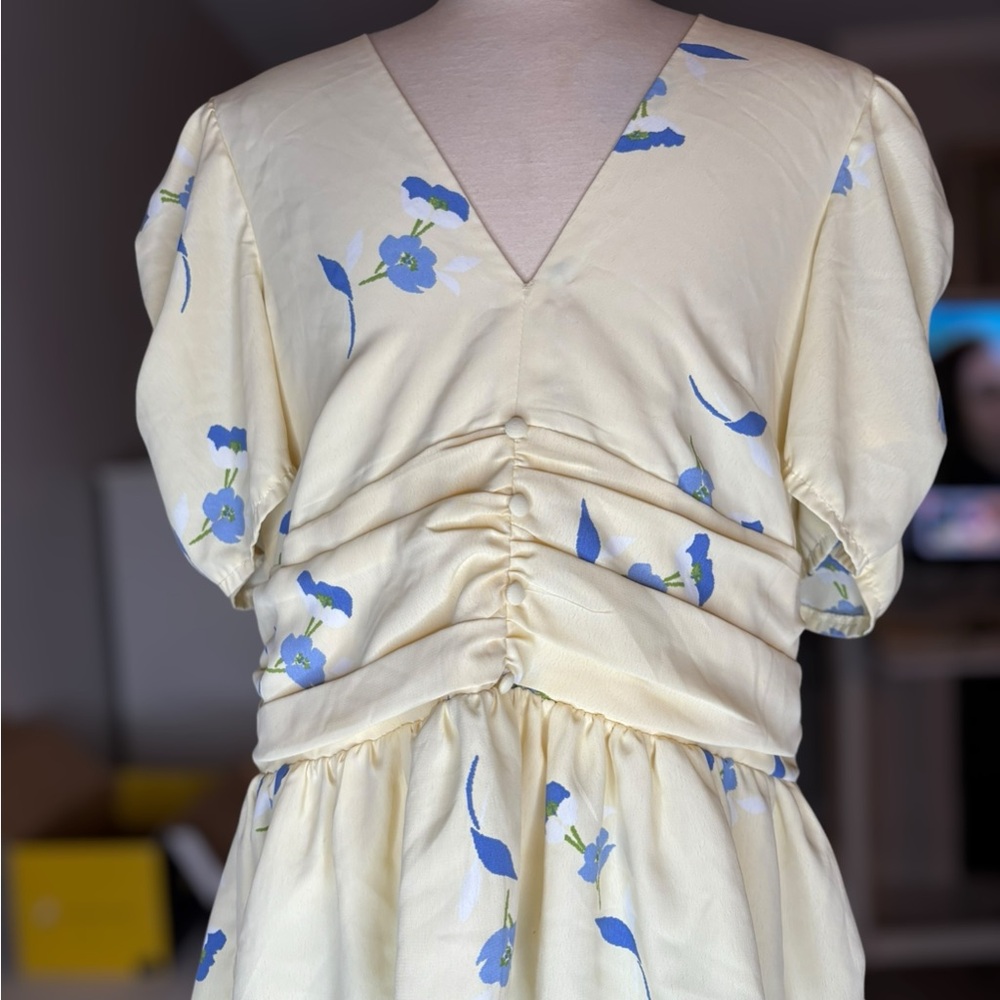 River Island Vintage Top // Floral V-Neck Dress in Cream and Blue